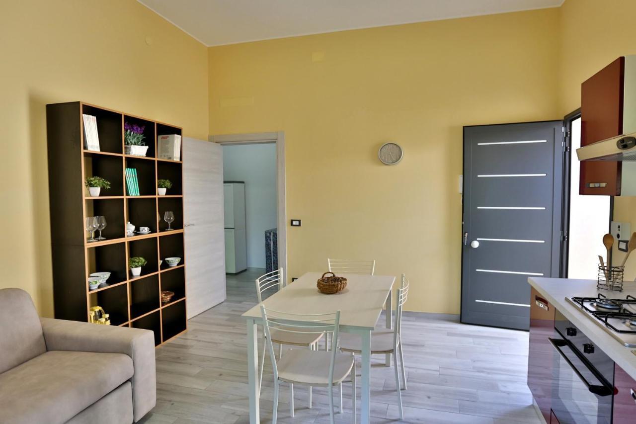 Re Sole La Dependance - Casa vacanza MERCURIO Avola Exterior foto