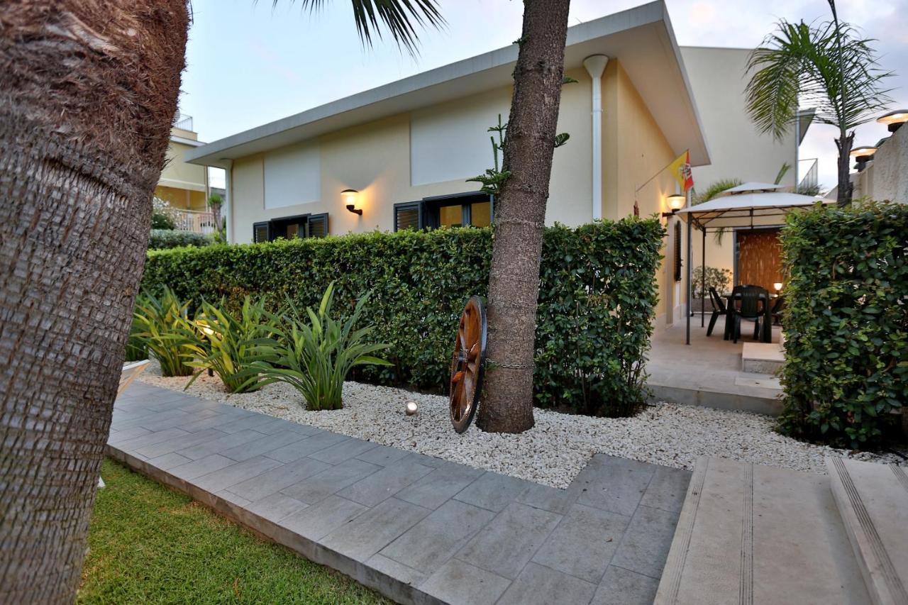 Re Sole La Dependance - Casa vacanza MERCURIO Avola Exterior foto