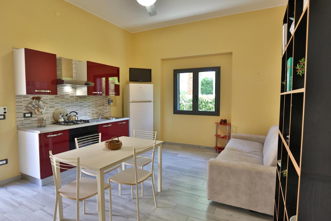Re Sole La Dependance - Casa vacanza MERCURIO Avola Exterior foto